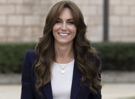 Kate Middleton se métamorphose avec une coupe de cheveux rétro des années 70 qui va vous faire baver d'envie pour l'automne ! - Perfect Skin